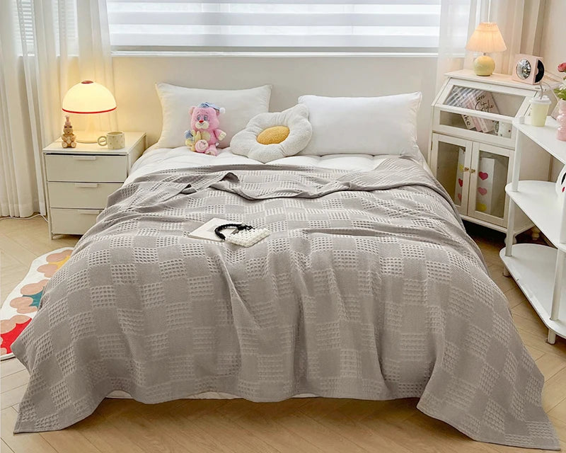 Battilo Cotton Throw Blanket