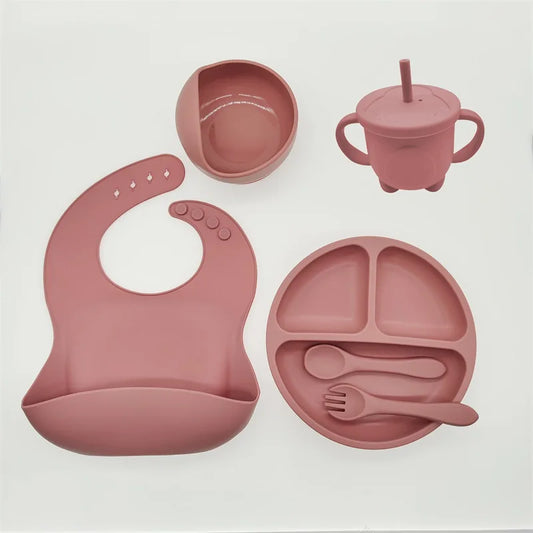 Baby Silikon Geschirrset - 6-teilig mit Teller, Becher, Besteck & Lätzchen - BPA-frei