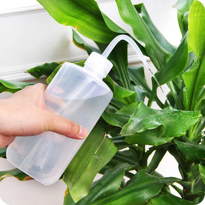 1/2/4Pcs Squeeze Watering Bottles – Plant Sprayer Kettle for Flowers, Succulents & Garden Use