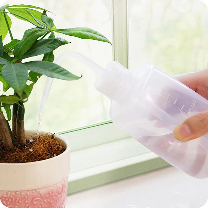 1/2/4Pcs Squeeze Watering Bottles – Plant Sprayer Kettle for Flowers, Succulents & Garden Use