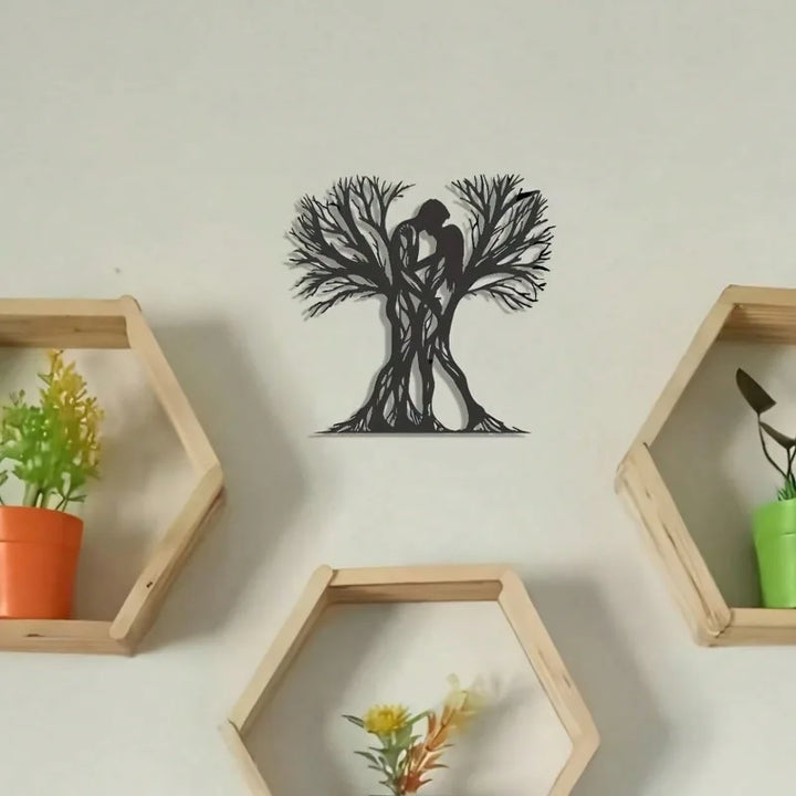 Couple & Tree Metal Wall Art – Flower-Adorned Decor for Living Room, Bedroom & Holiday Gifting