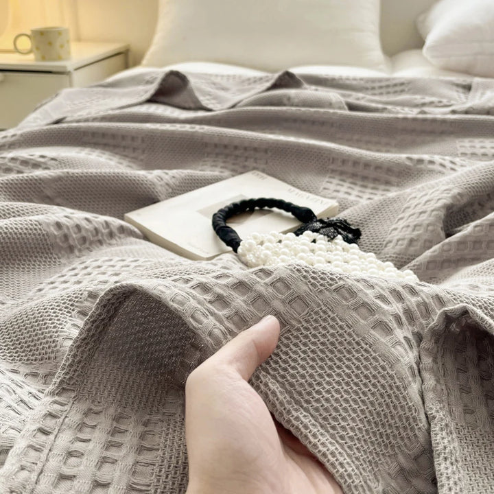 Battilo Cotton Throw Blanket